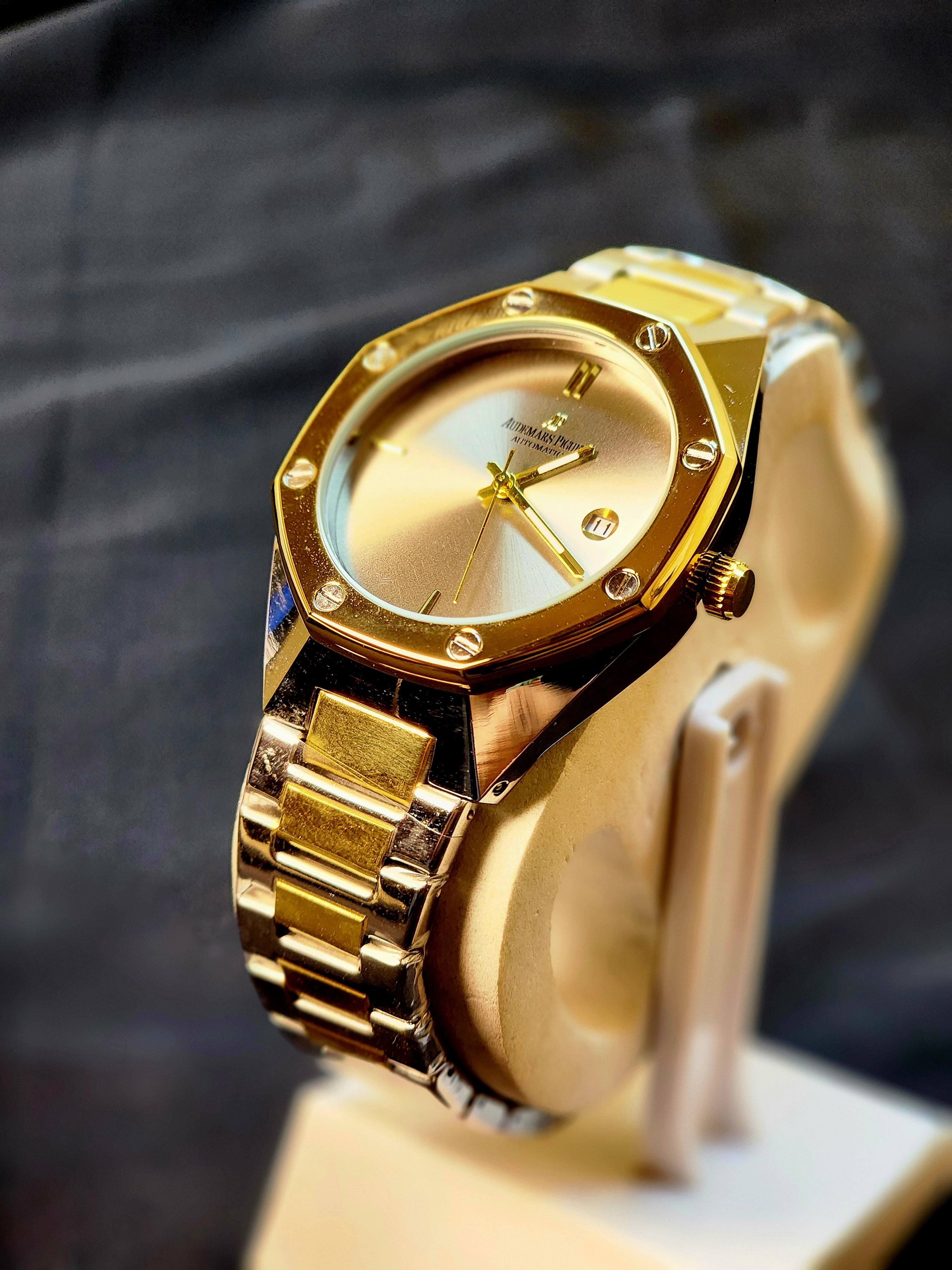 AP LUXURY WATCH FOR MEN