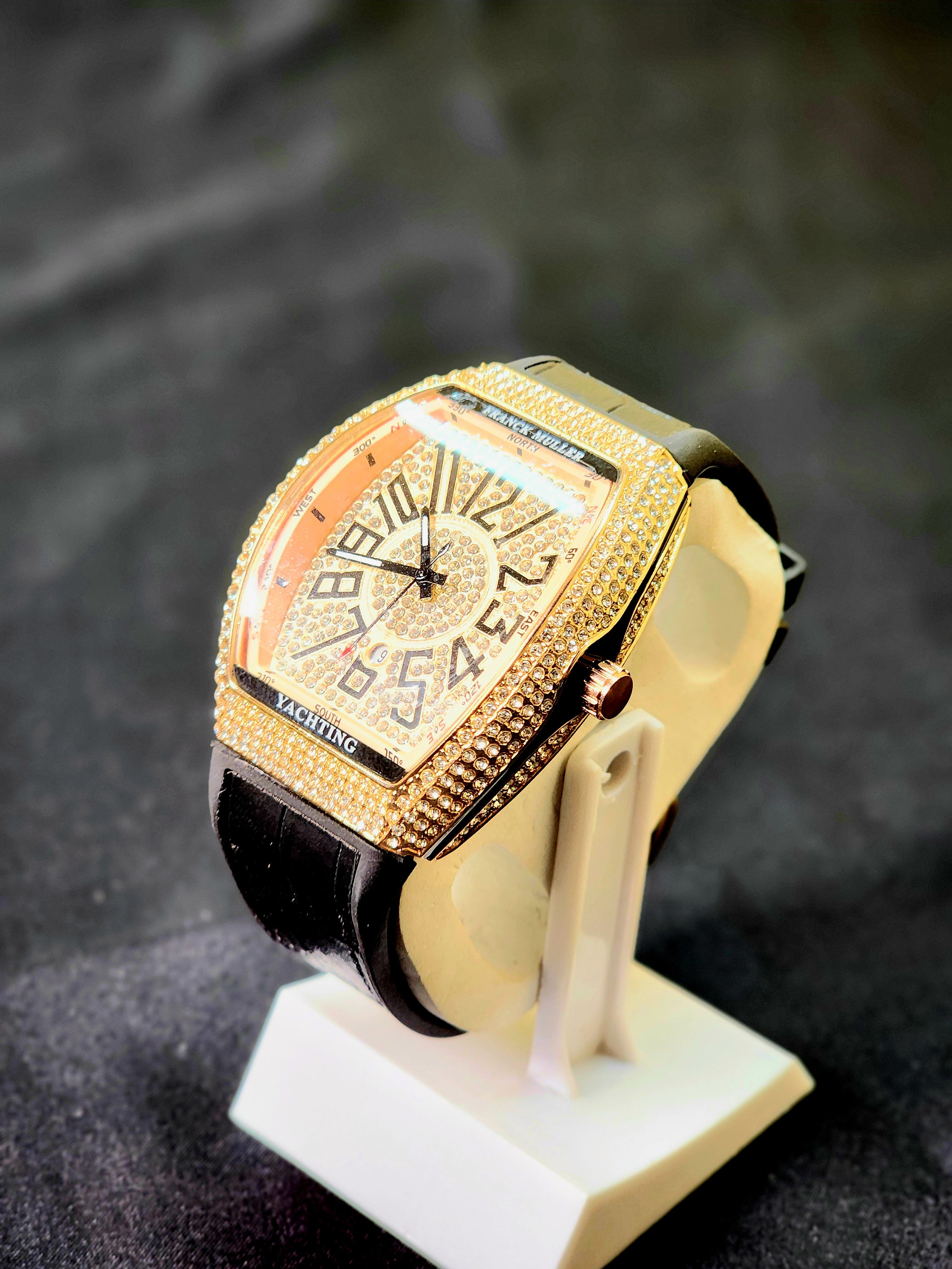 FRANK MULLER LUXURY WATCH FOR MEN